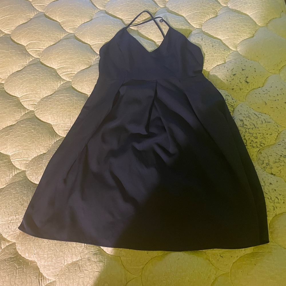 V-neck dress